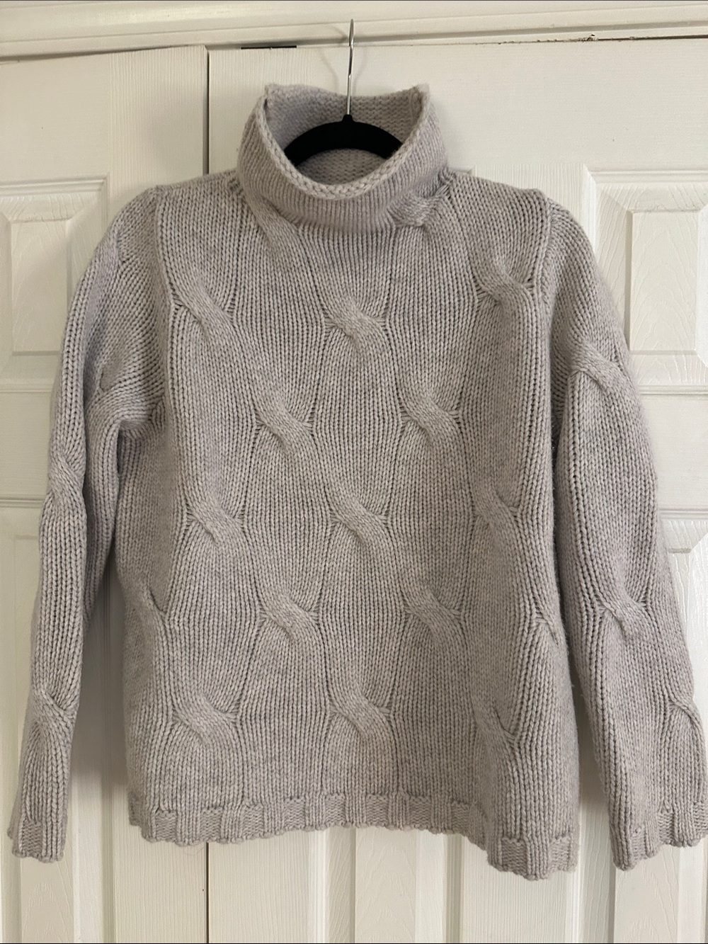 Women's Cable Knit Turtleneck Sweater - Light Gray